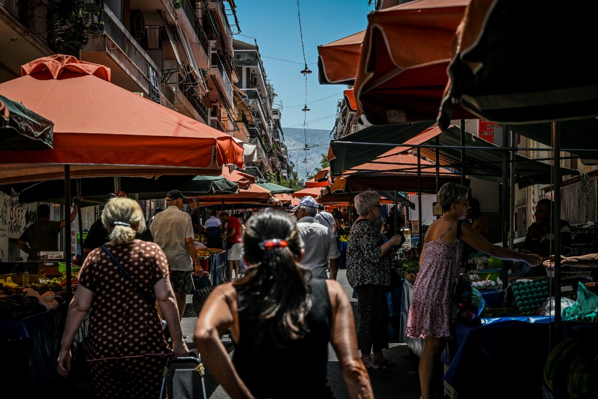 Πρόταση των παραγωγών για πιλοτική απογευματινή λειτουργία των λαϊκών αγορών