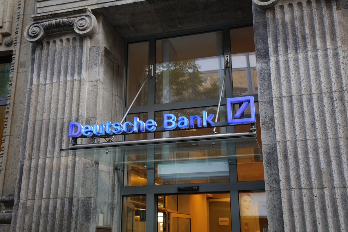 Deutsche Bank: Η απο-δολαριοποίηση ενισχύει την ευρωπαϊκή αγορά εταιρικών ομολόγων