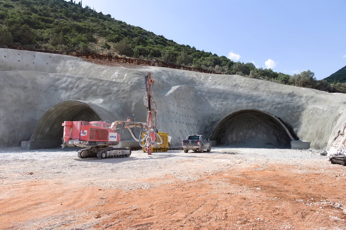Μπράλος–Άμφισσα: Ο «αόρατος» αυτοκινητόδρομος που αλλάζει τον χάρτη της Στερεάς Ελλάδας
