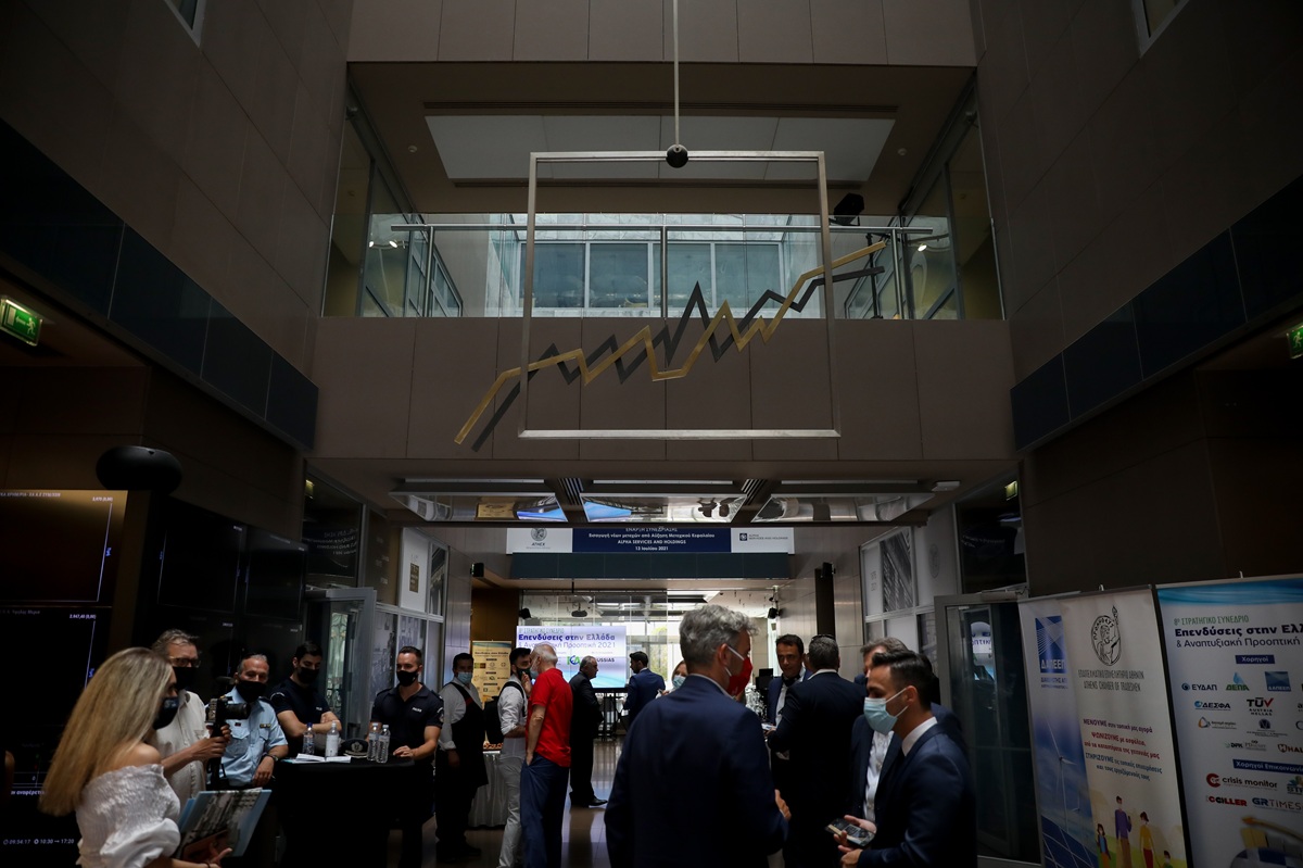 Χρηματιστήριο: Πάνω από τις 2.110 μονάδες ο Γενικός Δείκτης – Υψηλός και ο τζίρος