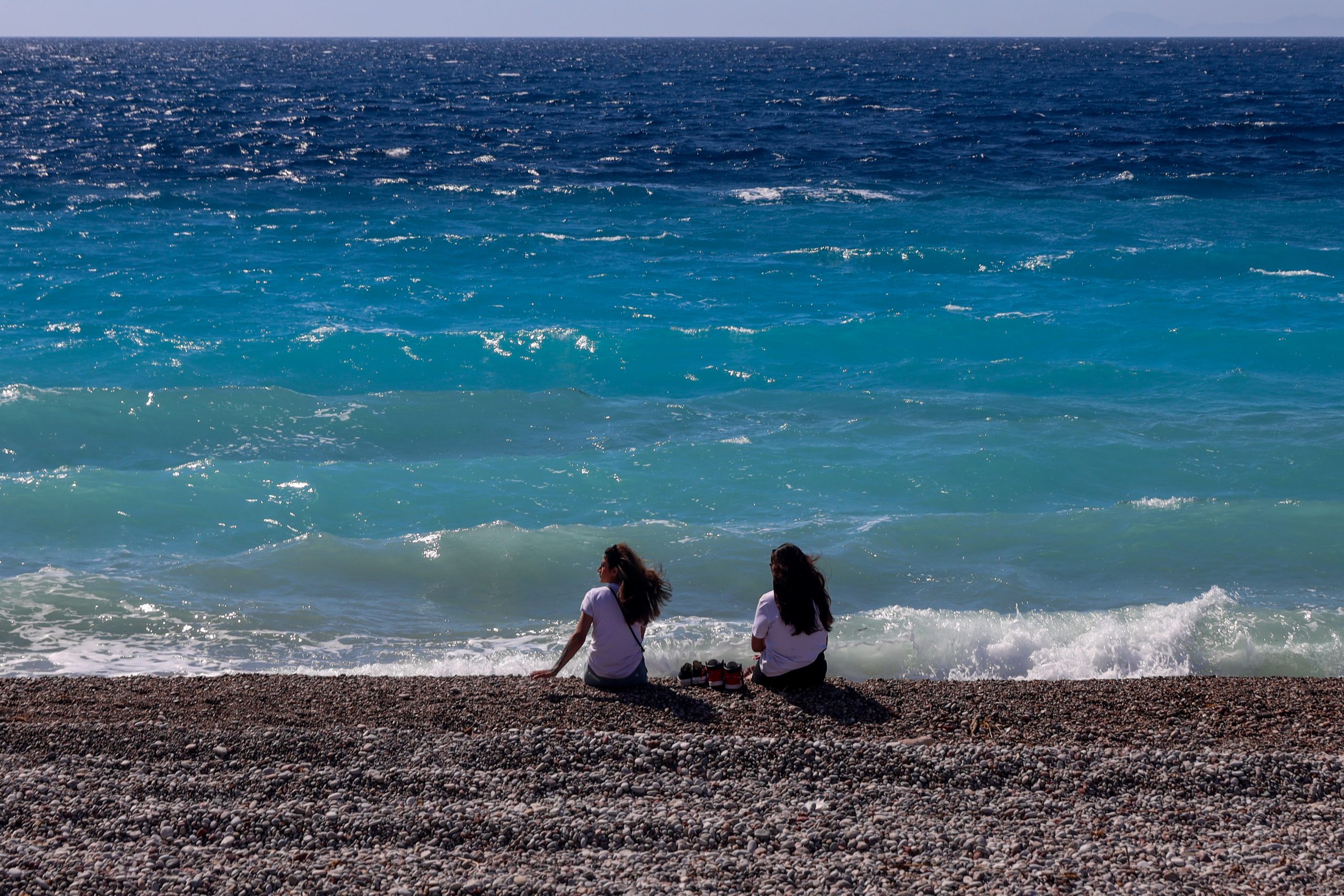 Καιρός: Επιμένουν οι θυελλώδεις άνεμοι – Στους 38 βαθμούς ο υδράργυρος