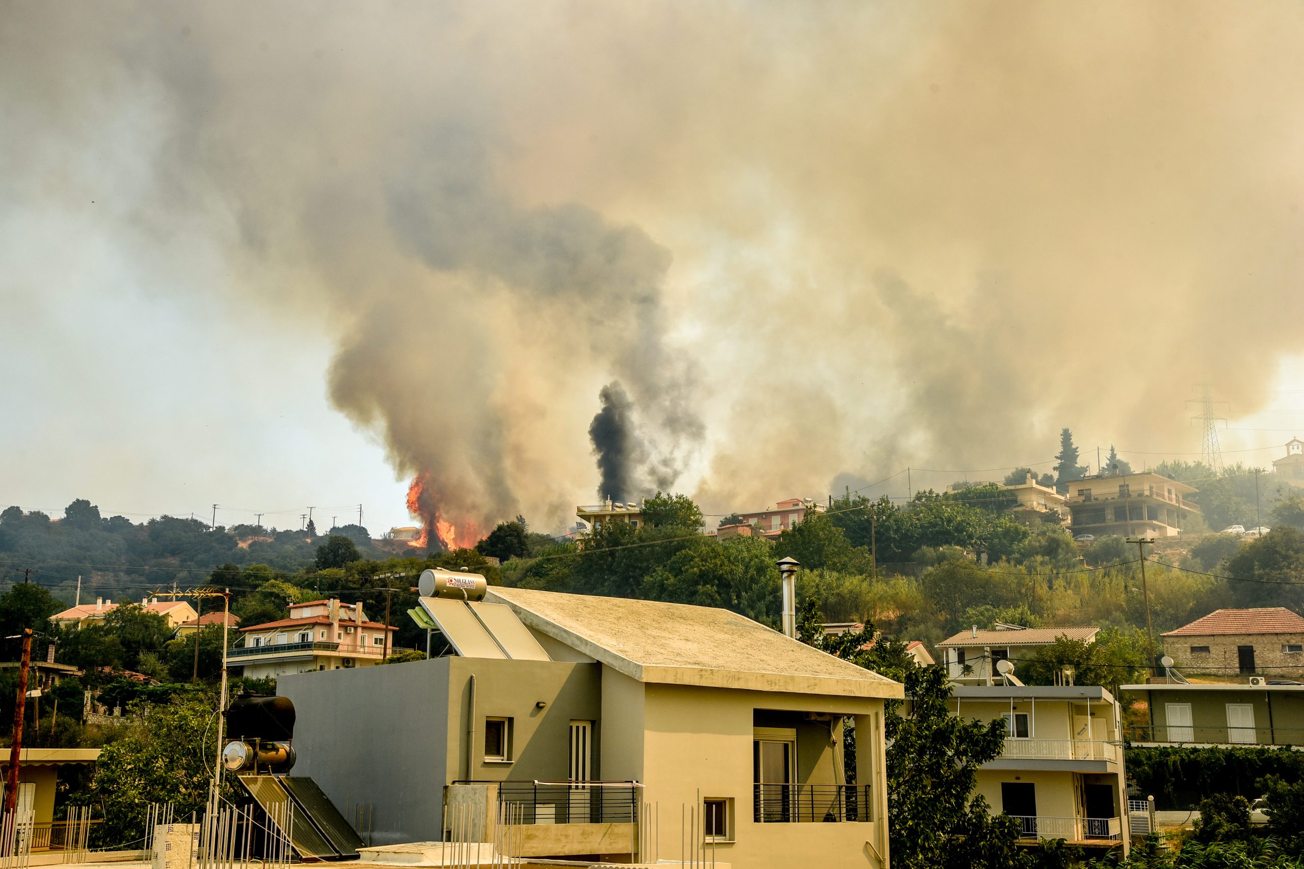 Δασικές πυρκαγιές: Η αόρατη απειλή για την υγεία μας και πώς να προστατευθούμε