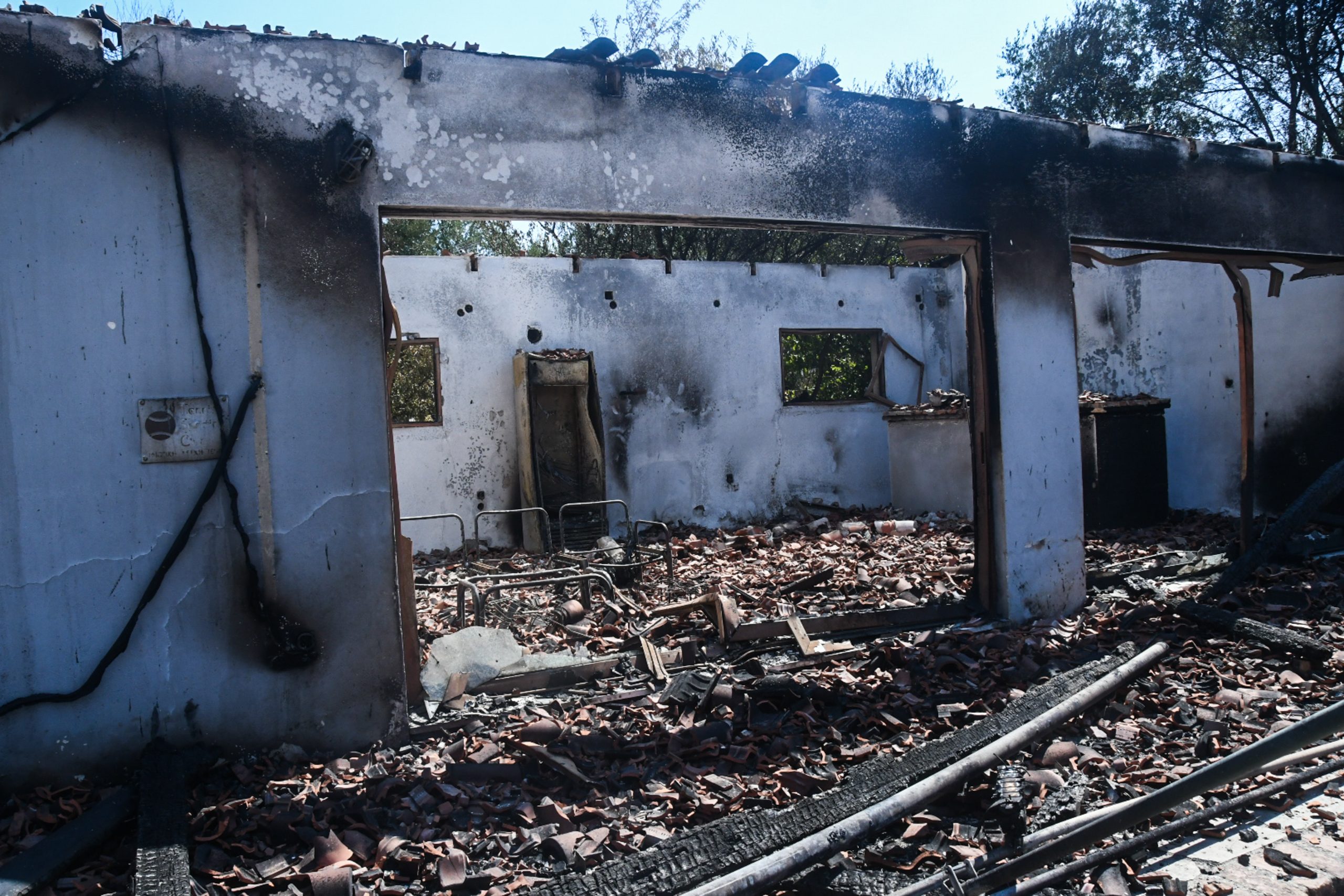 Απαλλαγή από ΕΝΦΙΑ και 600 ευρώ ανά νοικοκυριό – Μέτρα στήριξης για τους πυρόπληκτους