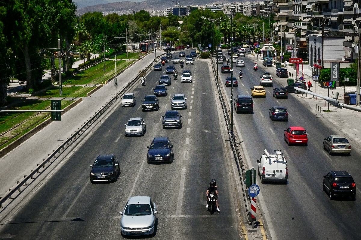 ΕΛΣΤΑΤ: 25.000 νέα αυτοκίνητα και 10.705 νέες μοτοσυκλέτες στους ελληνικούς δρόμους τον Ιούλιο