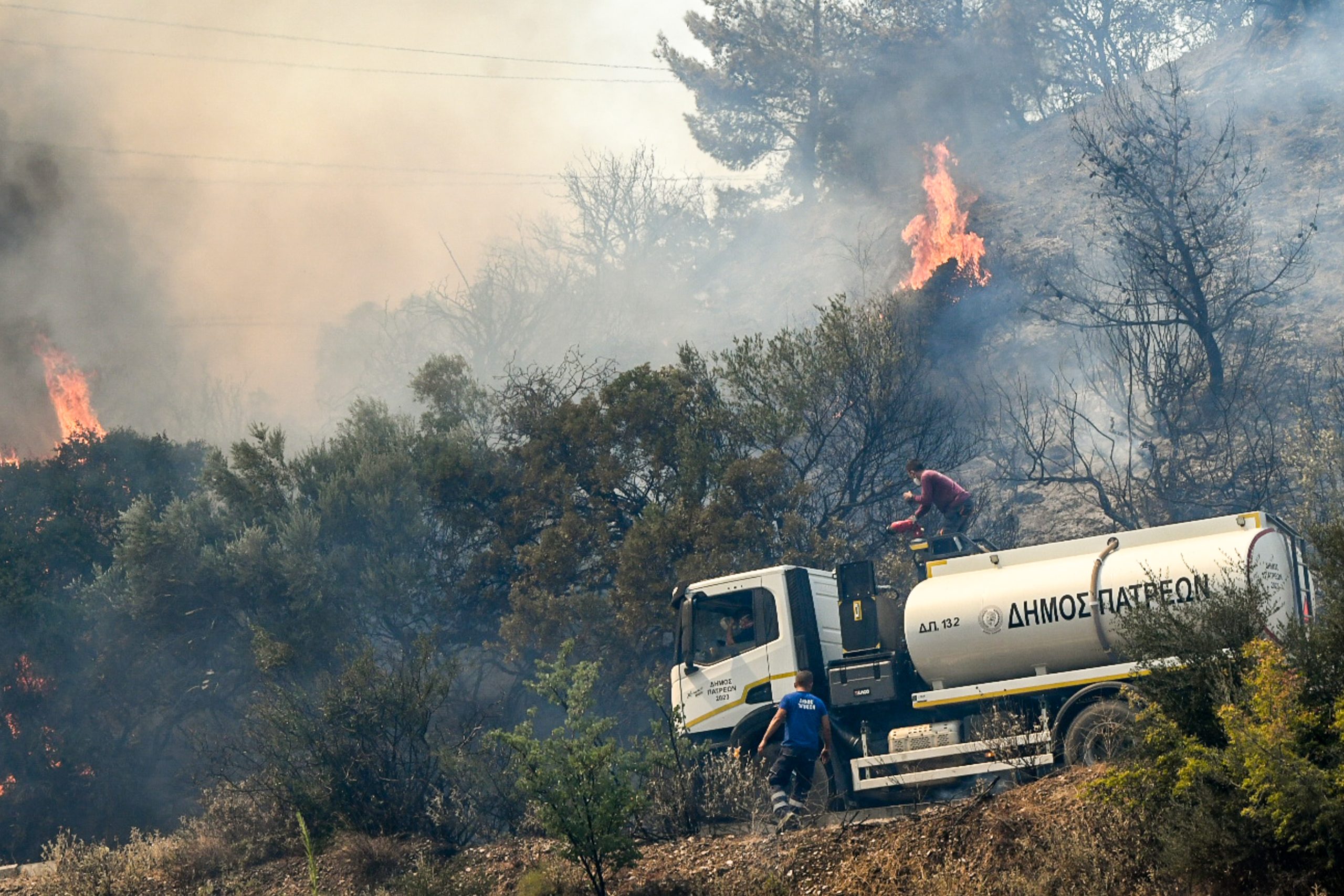 Δορυφορικές εικόνες δείχνουν το μέγεθος της καταστροφής σε Ζάκυνθο, Αχαΐα, Πρέβεζα, Χίο – Στάχτη πάνω από 100.000 στρέμματα