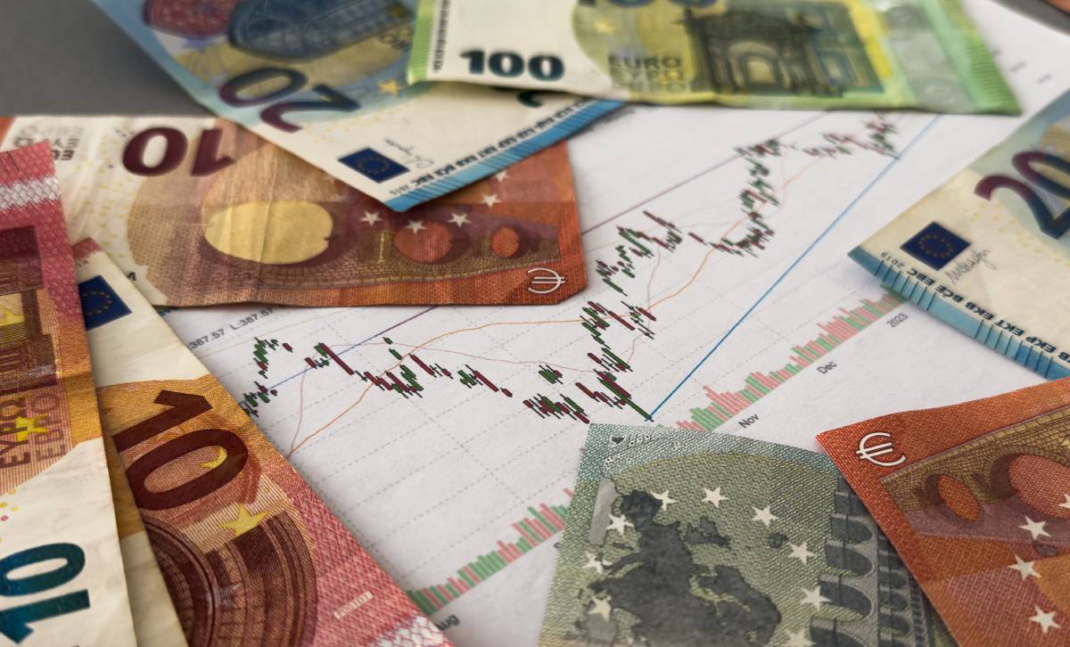 UBS: «Ψήφος εμπιστοσύνης» στο ευρώ – Πού βλέπουν οι αναλυτές τις μεγαλύτερες επενδυτικές ευκαιρίες
