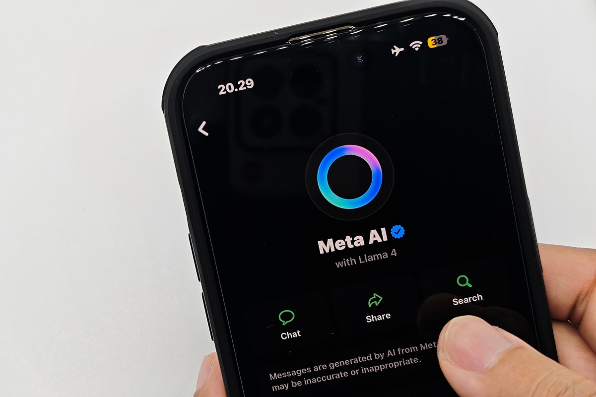 Meta AI: Όταν η συζήτηση με το chatbot γίνεται «εξομολόγηση»