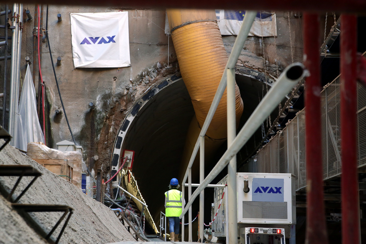 AVAX: Εκτίναξη 74% στα κέρδη το α’ εξάμηνο – Στα 2,76 δισ. ευρώ το ανεκτέλεστο