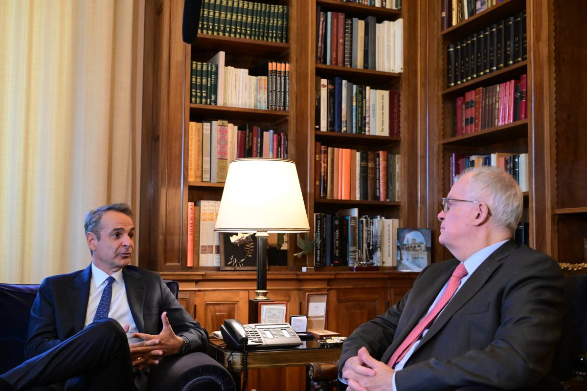 Μητσοτάκης σε Τασούλα: Μειώνουμε φόρους, αυξάνουμε μισθούς, στηρίζουμε την οικογένεια