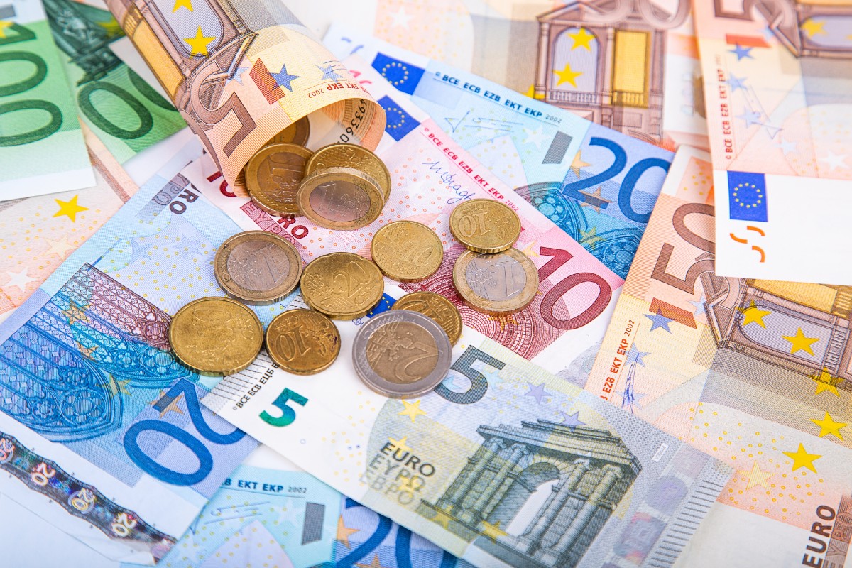 Προειδοποίηση της ΕΚΤ: Διατηρείτε μετρητά στο σπίτι για ώρα ανάγκης