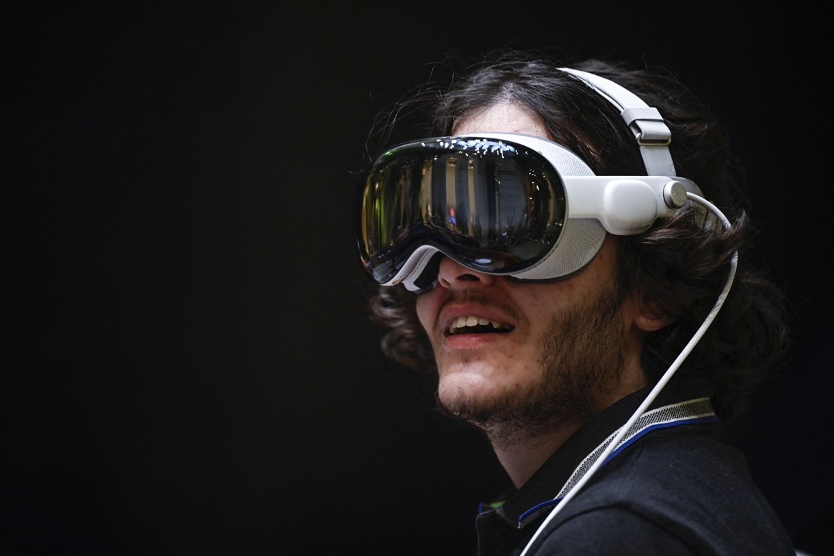 Πώς το Vision Pro της Apple μετατρέπει τους αγώνες NBA σε εμπειρία εικονικής πραγματικότητας