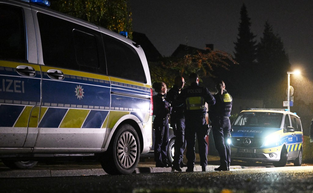 Γερμανία: Σοκ από την επίθεση με μαχαίρι σε δήμαρχο – Υπό κράτηση η 17χρονη κόρη της