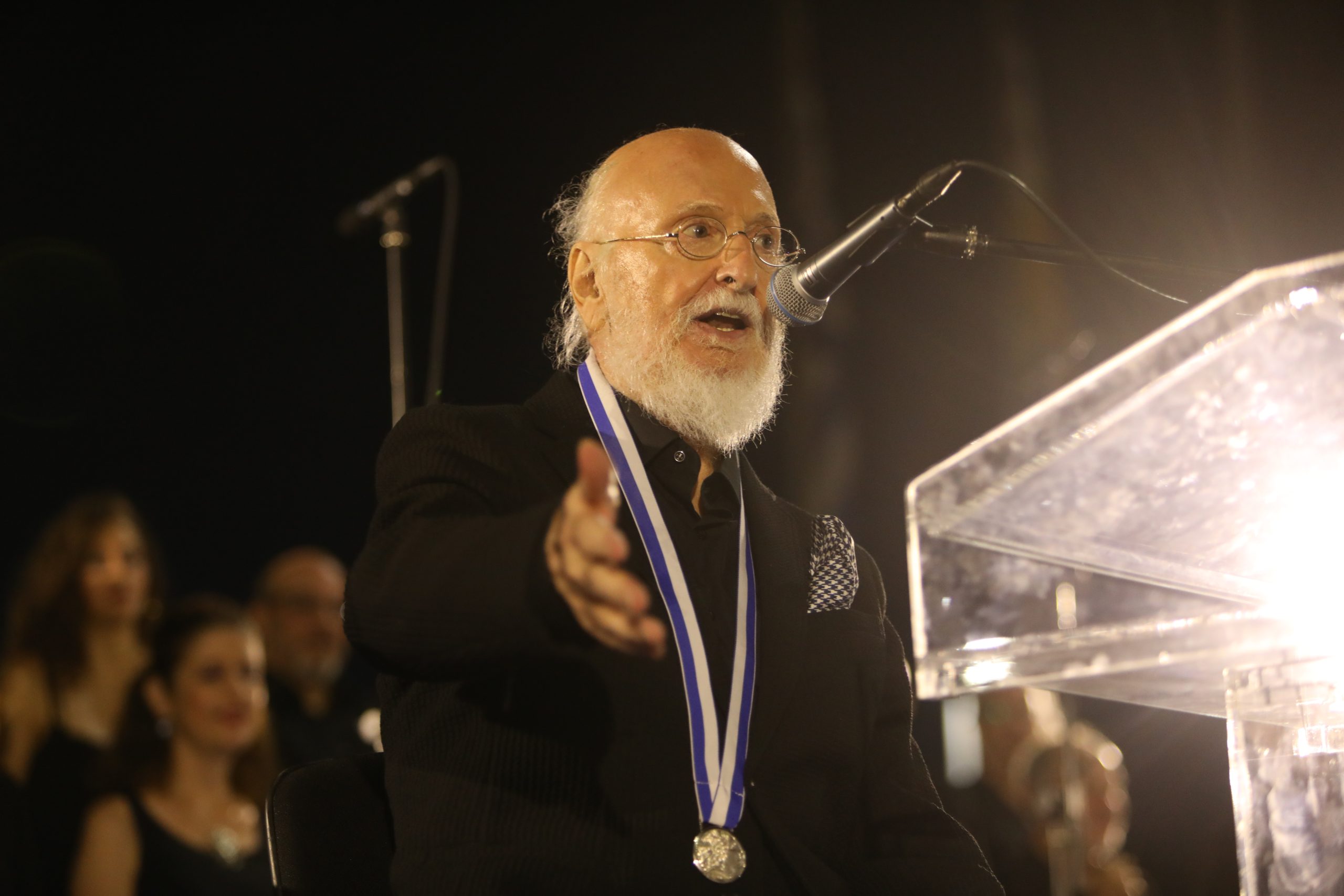 Πέθανε ο Διονύσης Σαββόπουλος
