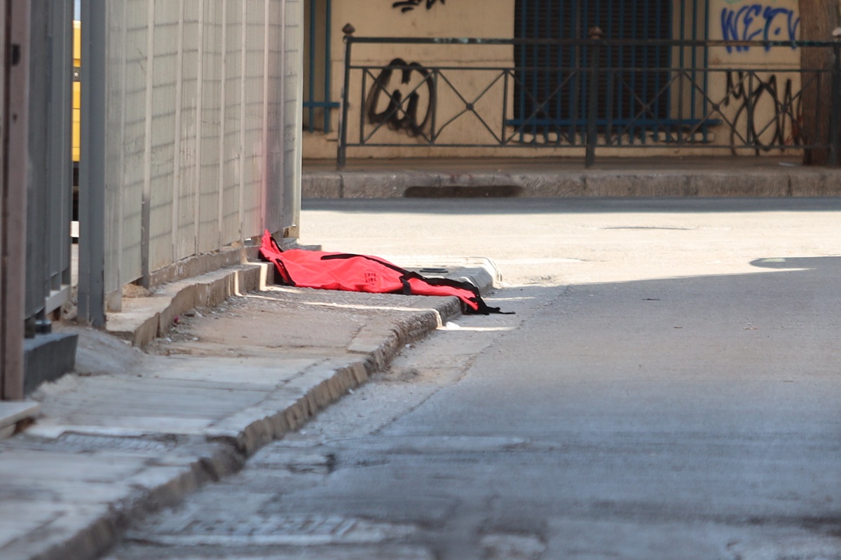 Συναγερμός στη Λιοσίων: Εντοπίστηκε χειροβομβίδα – Κλειστοί οι δρόμοι