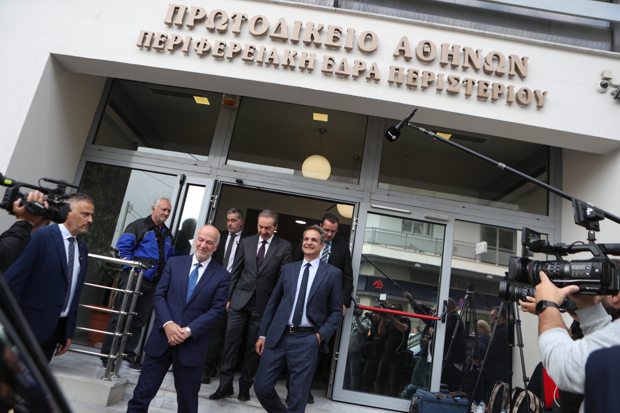 Μητσοτάκης από Περιστέρι: Η αμφισβήτηση της εμπιστοσύνης στη Δικαιοσύνη μπορεί να γίνει αυτοεκπληρούμενη προφητεία