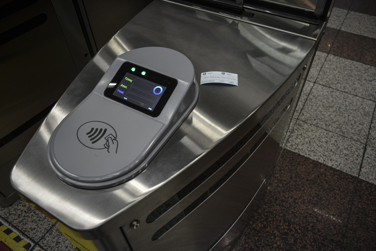 Η μεγάλη στροφή κατά της εισιτηριοδιαφυγής: Ρεκόρ επικυρώσεων και άλμα στις ψηφιακές πληρωμές το 2025