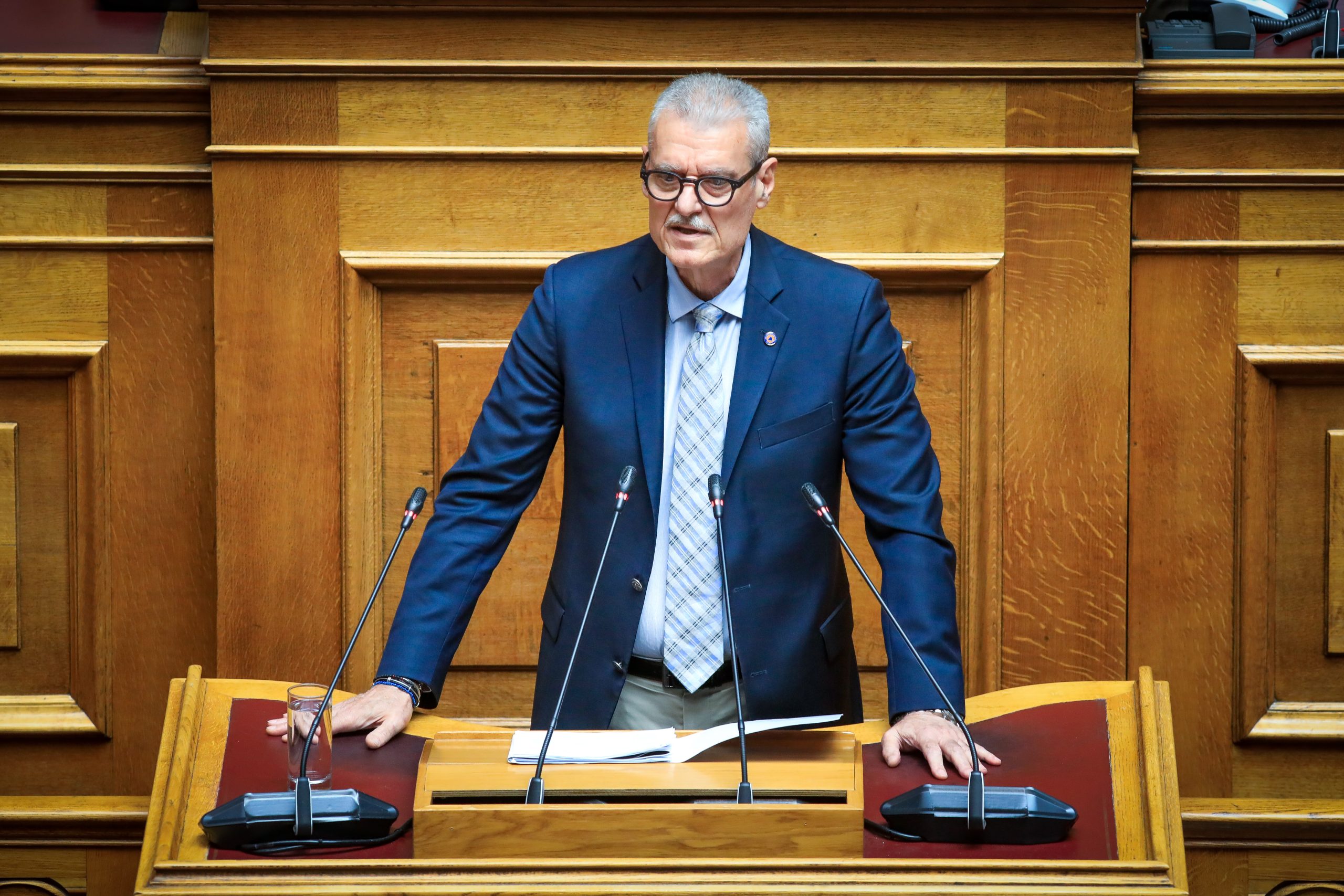 Παραιτήθηκε ο υφυπουργός Πολιτικής Προστασίας Βαγγέλης Τουρνάς