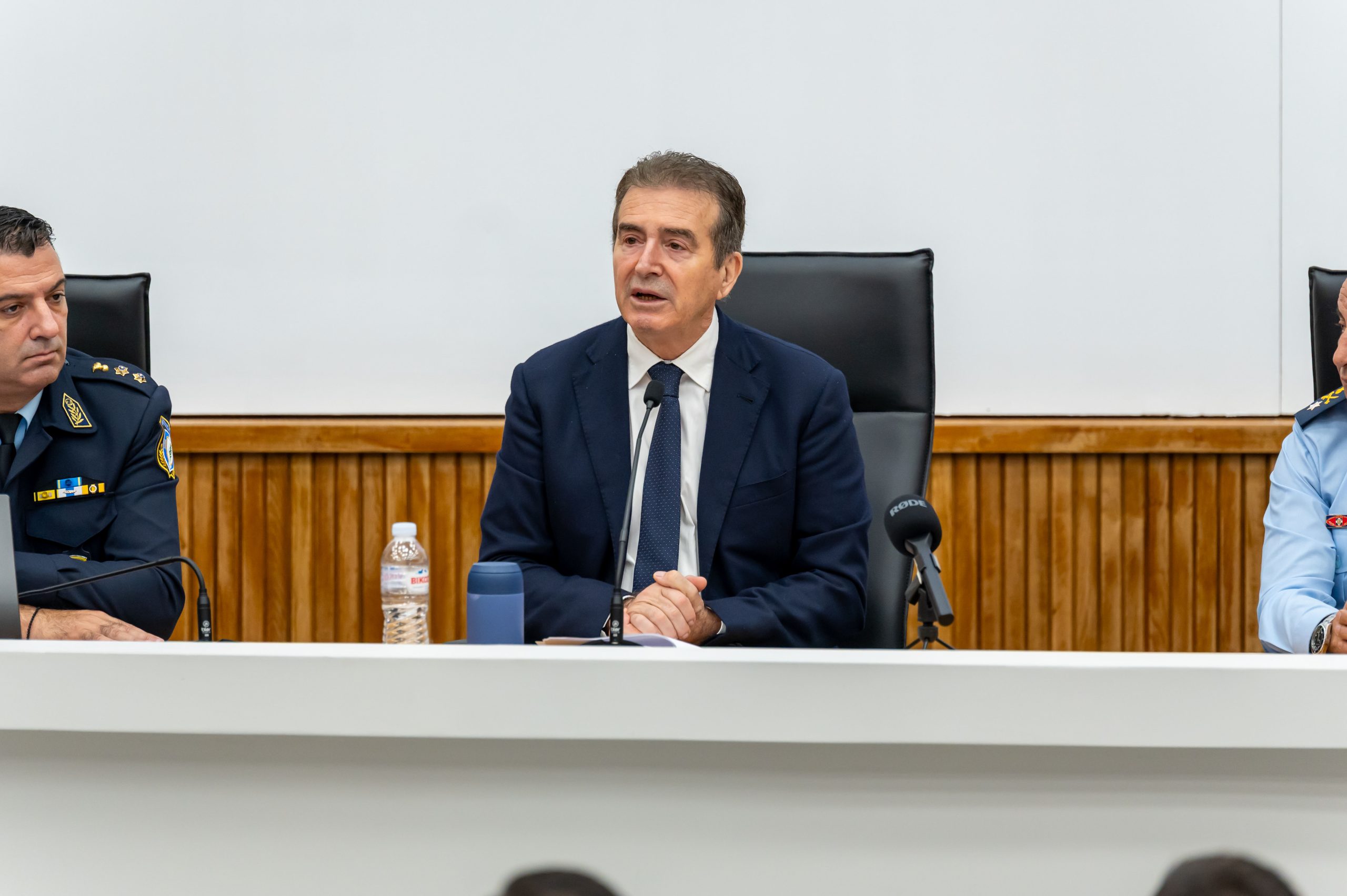 Χρυσοχοΐδης: Mπαλωθιές τέλος στην Κρήτη – Αναλυτικά τα μέτρα για τα όπλα