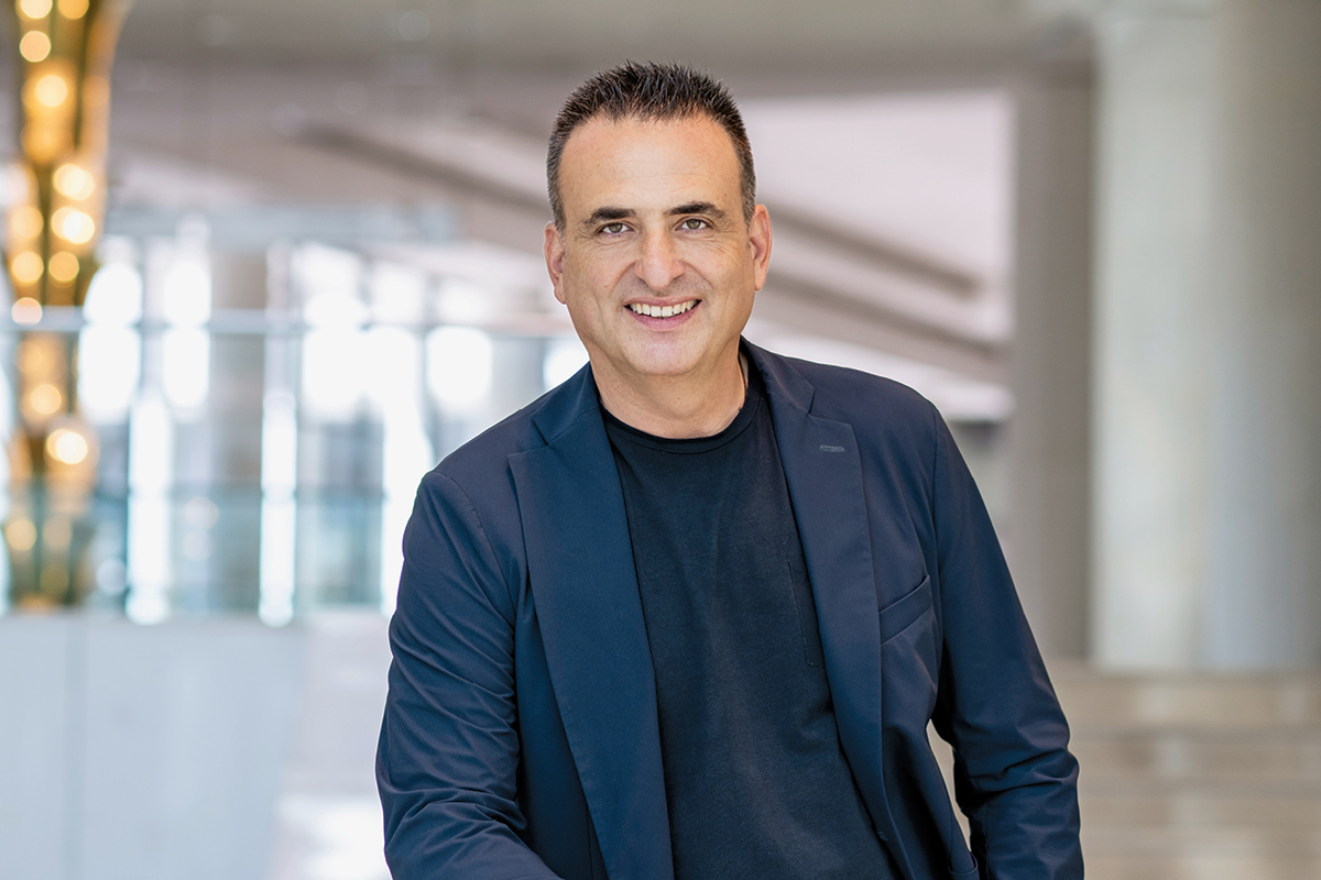 Στάθης Παρχαρίδης (Livemedia): «Το μέλλον των συνεδρίων είναι υβριδικό»