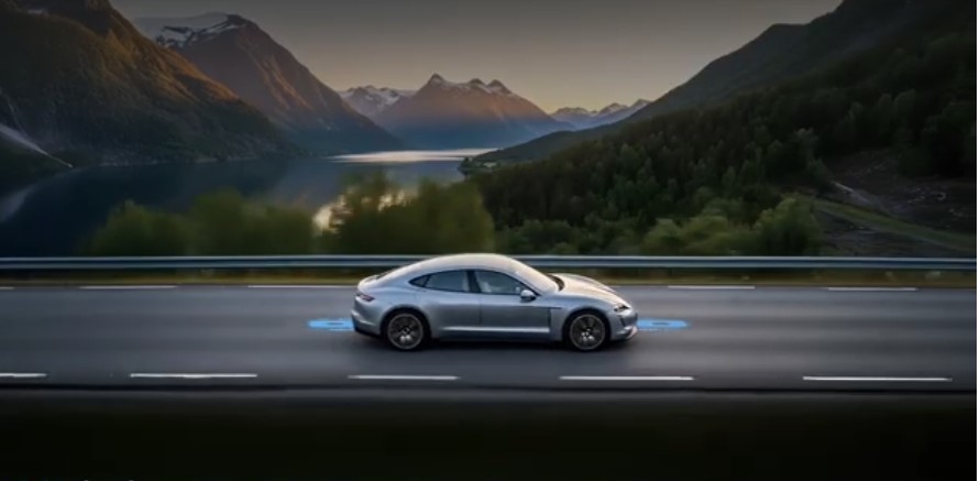 «Επανάσταση» στη Γερμανία: Αυτοκινητόδρομος φορτίζει τα ηλεκτρικά αυτοκίνητα εν κινήσει