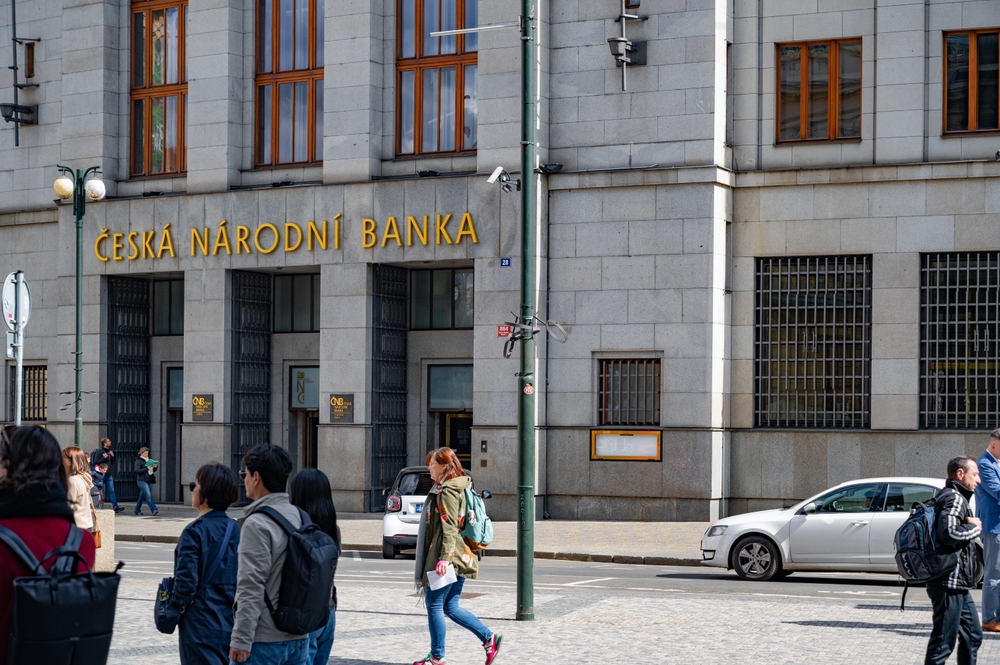 Η Εθνική Τράπεζα της Τσεχίας μπαίνει στα cryptos: Επενδύει σε Bitcoin και stablecoins