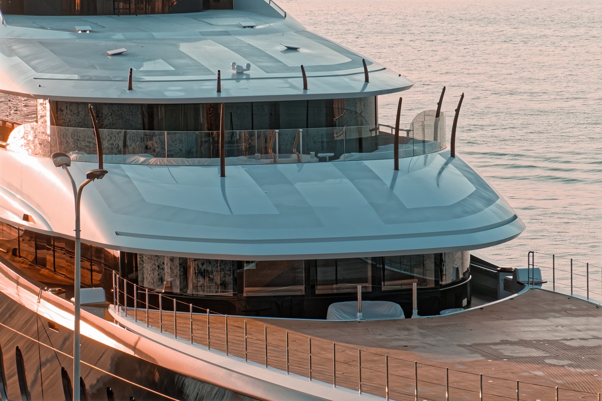 Το superyacht των 300 εκατ. δολαρίων του Ζούκερμπεργκ έκανε 80 μέρες «σέρβις» στη Γαλλία και επιστρέφει στις θάλασσες