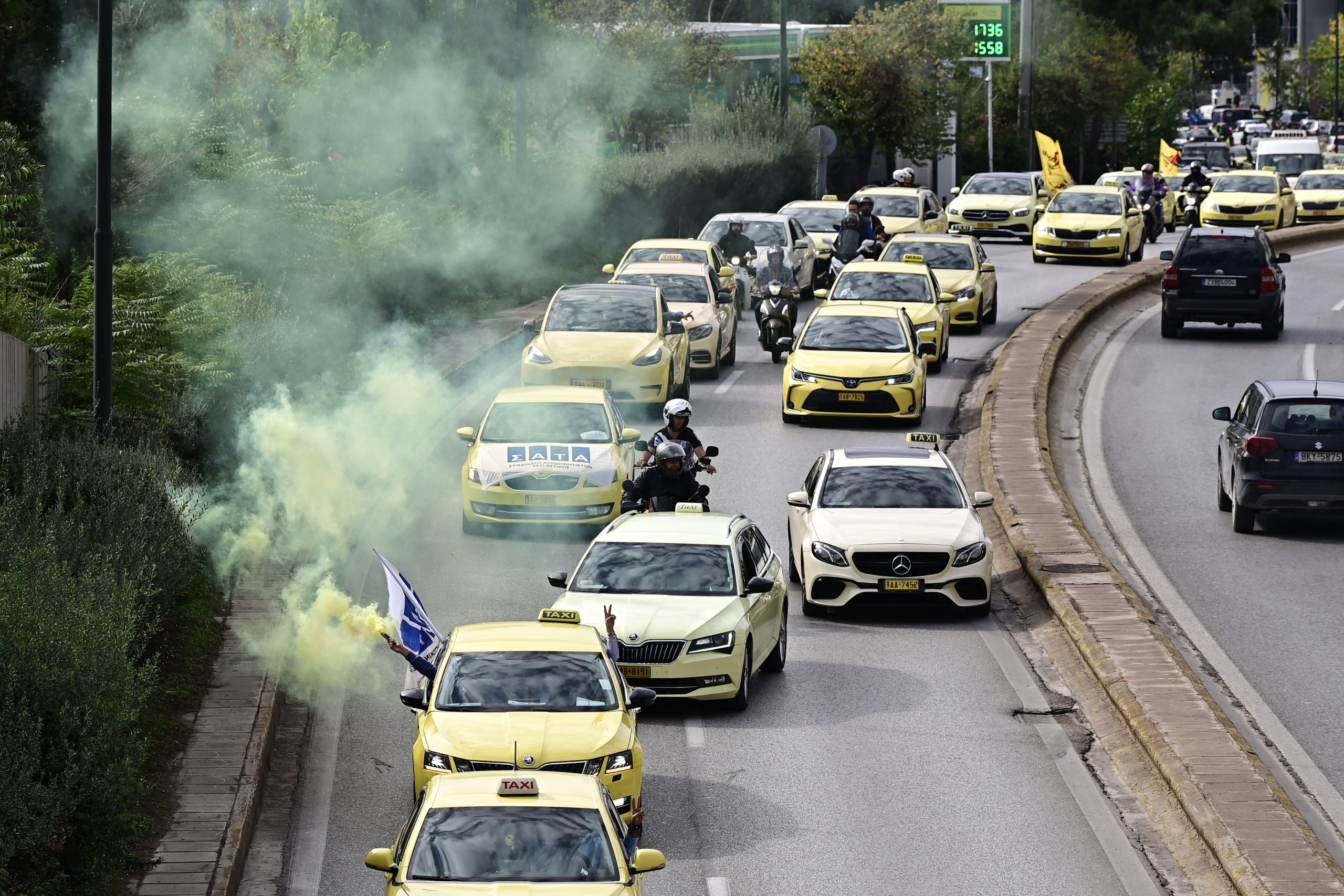 Τέλος στην απεργία των ταξί – Κανονικά κυκλοφορούν από αύριο το πρωί