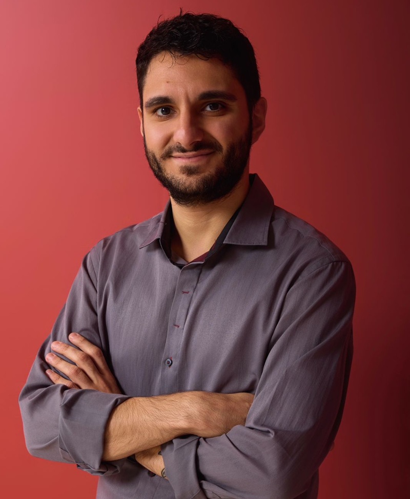 ΚΥΡΙΑΚΟΣ ΜΙΧΑΛΟΠΟΥΛΟΣ