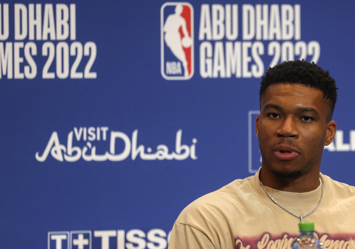 «Δεν μπορώ να ελέγξω το μέλλον»: Το μήνυμα του Γιάννη Αντετοκούνμπο στους Μπακς