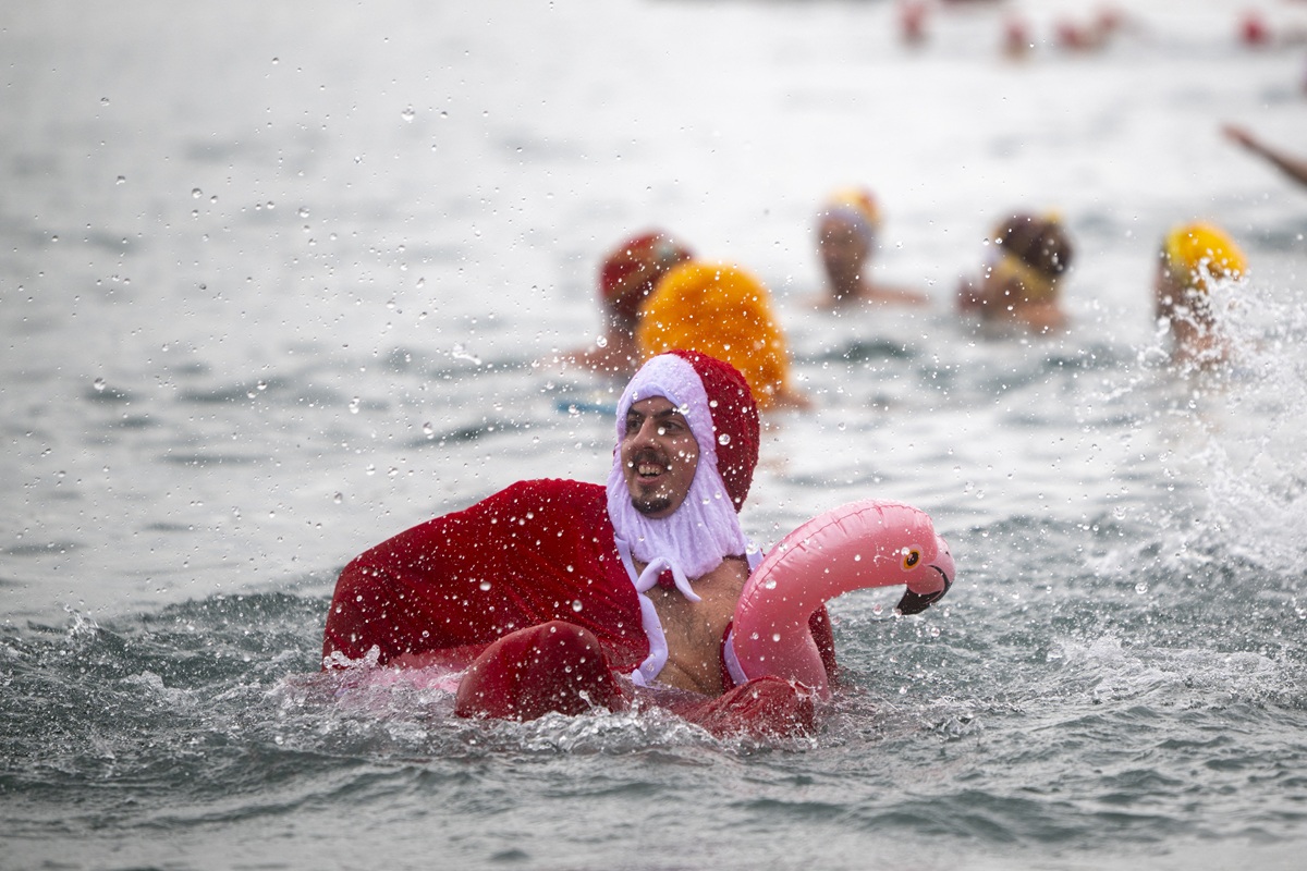 Βαρκελώνη: Χριστουγεννιάτικες βουτιές στο 116ο «Copa Nadal»
