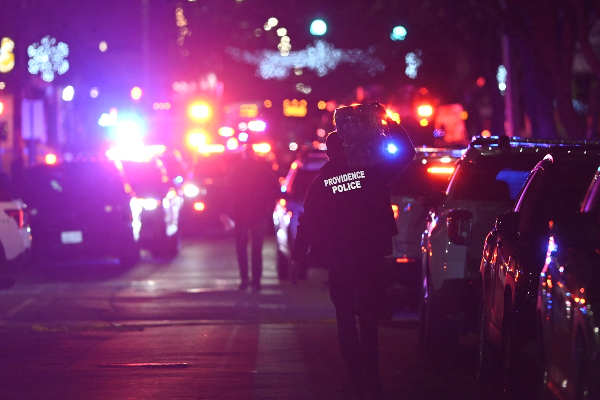 Πυροβολισμοί στο Πανεπιστήμιο Brown: Προσαγωγή ατόμου ενδιαφέροντος – Συνεχίζεται η έρευνα