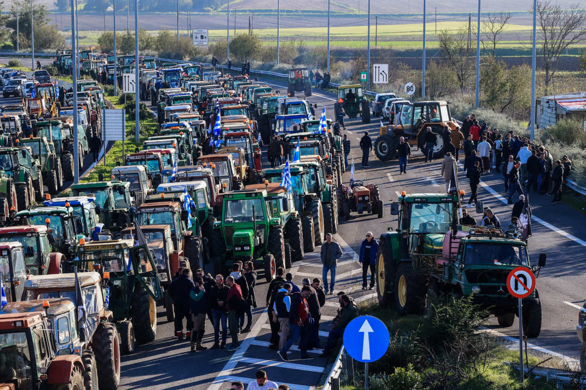 Ανυποχώρητοι στα μπλόκα οι αγρότες – Αποφασισμένοι για κινητοποιήσεις διαρκείας