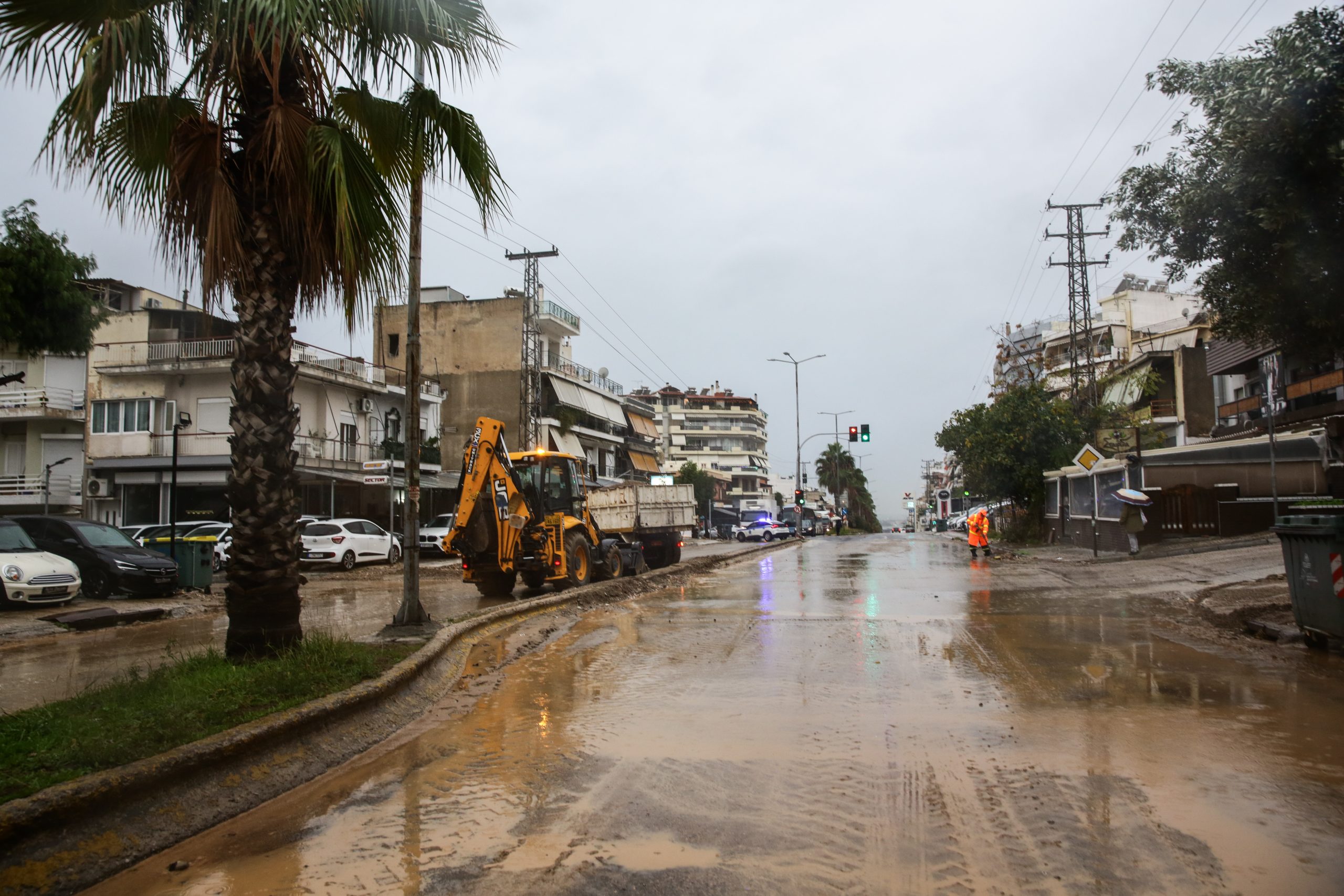 Σαρώνει τη χώρα η κακοκαιρία Byron: Πλημμύρες, εγκλωβισμοί και εκτεταμένες ζημιές – Πού σημειώθηκαν τα μεγαλύτερα ύψη βροχής