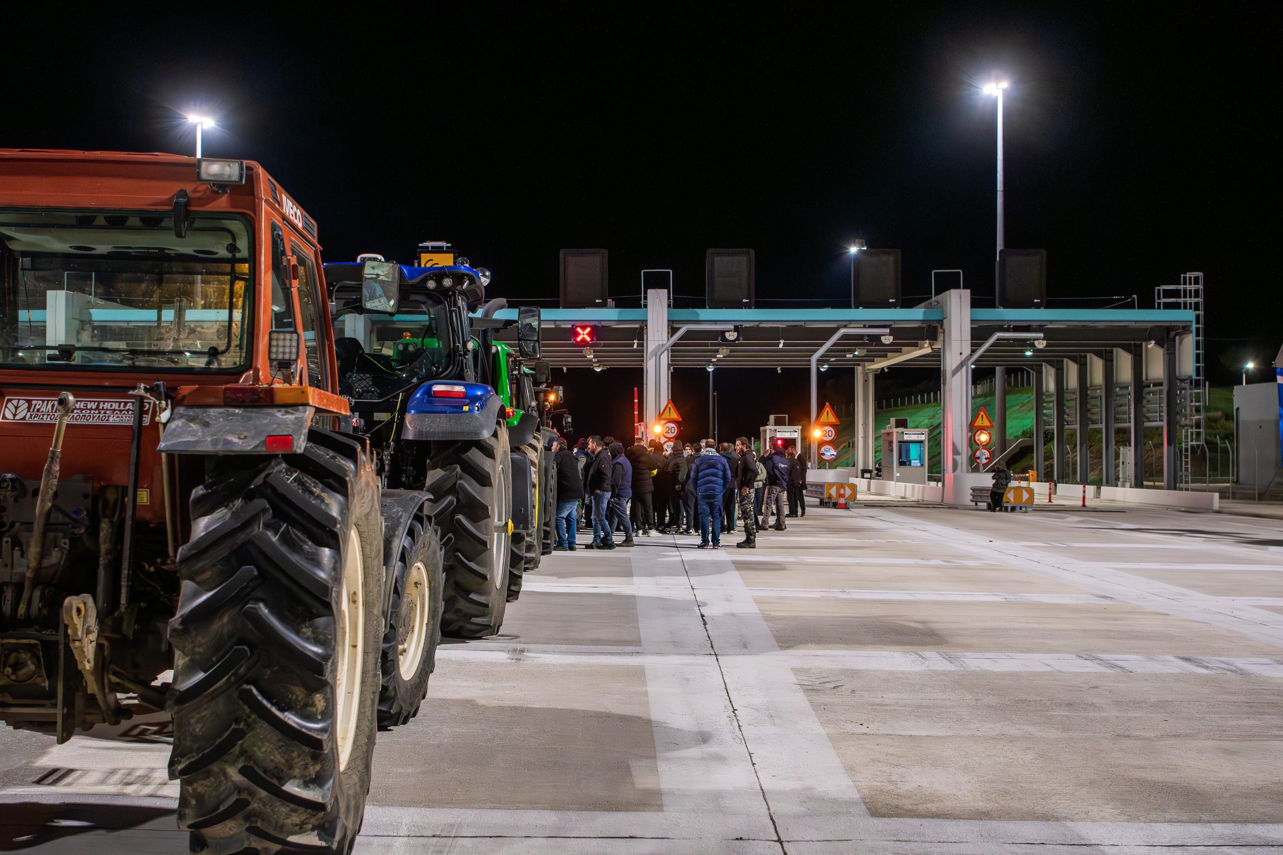 Αγρότες: Στα 2,5 εκατ. ευρώ την ημέρα το κόστος από το άνοιγμα των διοδίων, λέει ο Χρίστος Δήμας