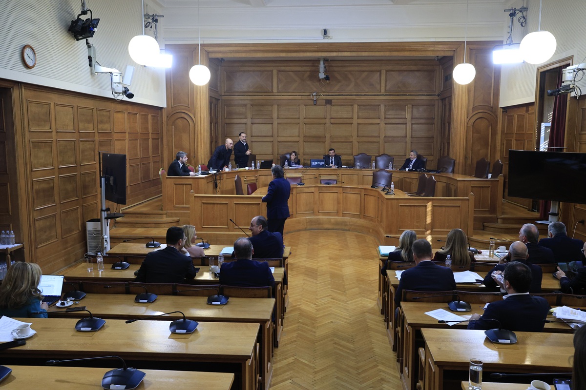 Ο «Φραπές» επικαλέστηκε το δικαίωμα της σιωπής στην εξεταστική για τον ΟΠΕΚΕΠΕ