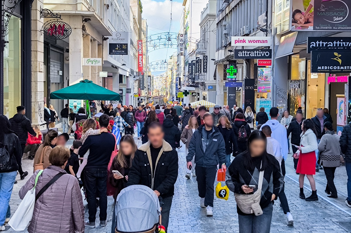 Τελευταία Κυριακή του 2025 με ανοιχτά μαγαζιά: Οι προσδοκίες και οι «μάχες» του τζίρου