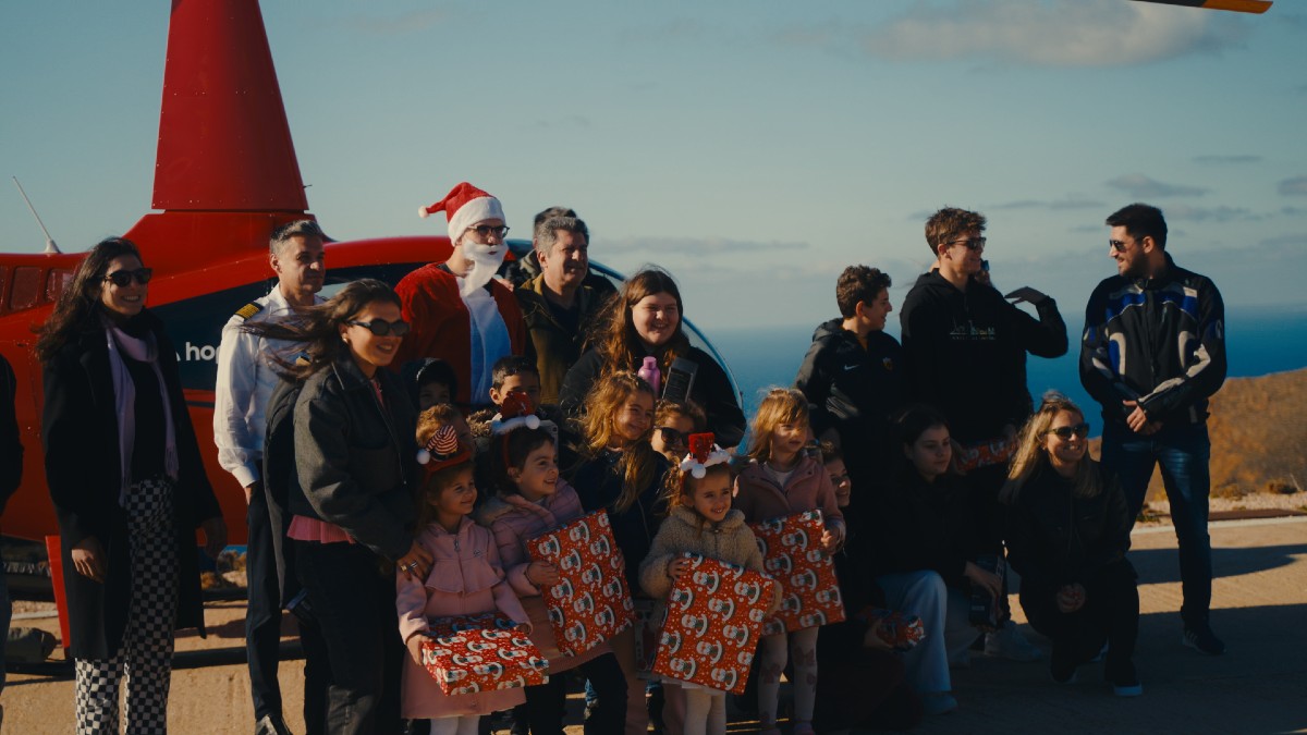 Hoper: Όταν ο Άγιος Βασίλης φτάνει από αέρος