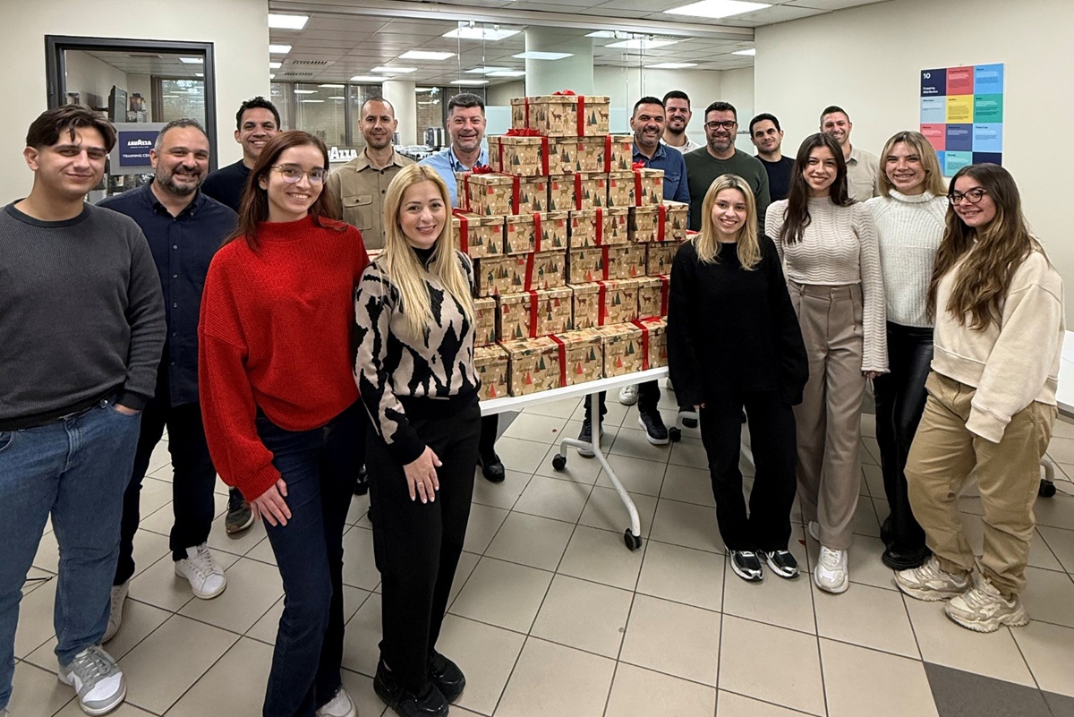 Beverage World: Κάνει τις γιορτές των παιδιών που το έχουν ανάγκη πιο φωτεινές