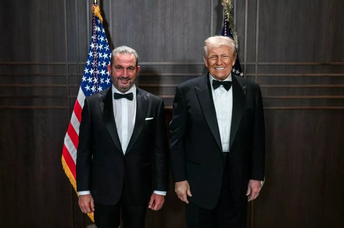 Ο Αλέξανδρος Εξάρχου στους προσκεκλημένους του Ντόναλντ Τραμπ στο Κένεντι Σέντερ