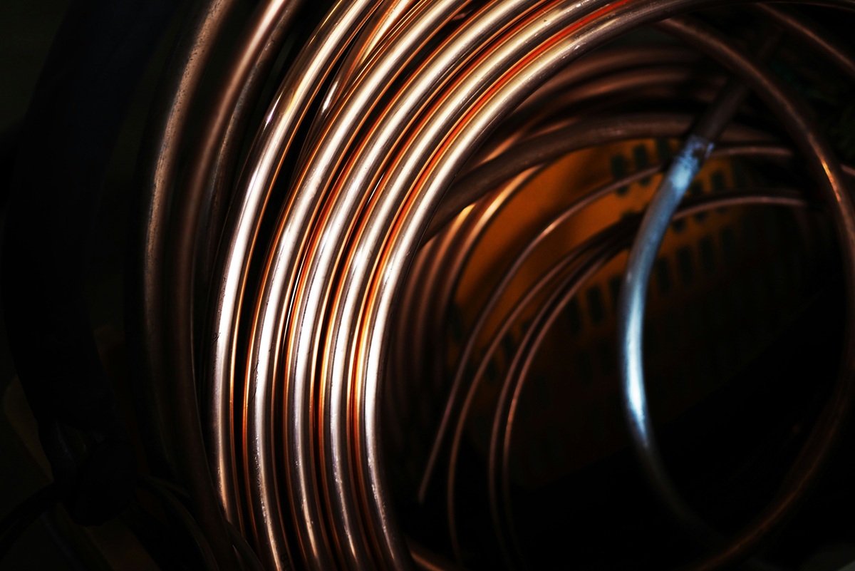 Χαλκός σε ιστορικά ύψη: Αγγίζει τα 12.000 δολάρια/τόνο εν μέσω παγκόσμιας έλλειψης και ισχυρής ζήτησης