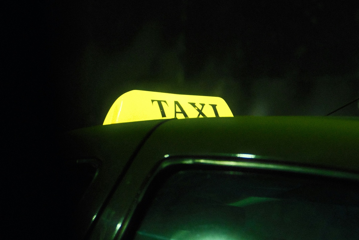 Freenow by Lyft: Τα περίεργα αντικείμενα που ξέχασαν άνθρωποι σε ταξί το 2025