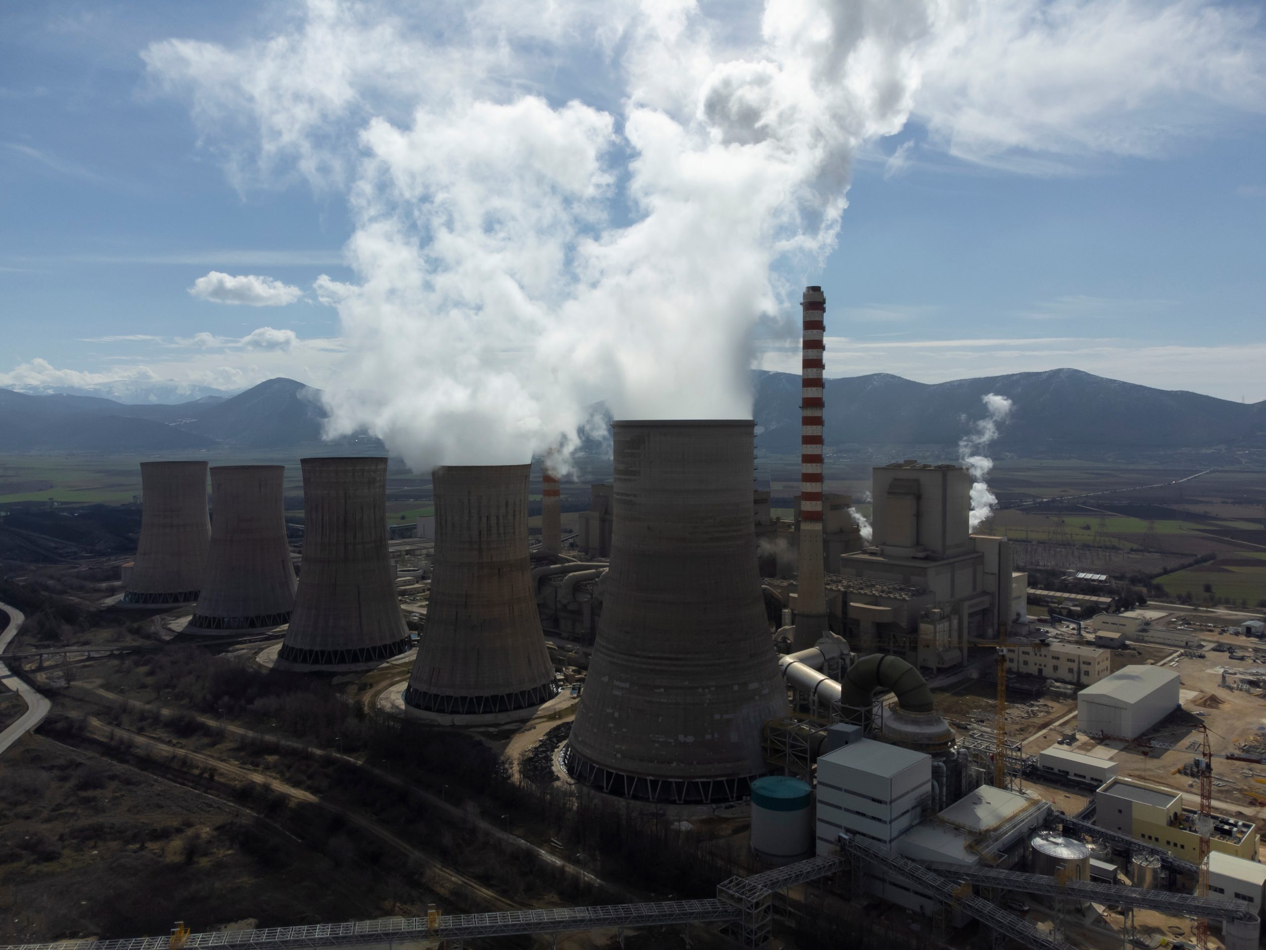 Η Ελλάδα κόμβος υγροποίησης και μεταφοράς CO2 – Έργα άνω των 4 δισ. ευρώ