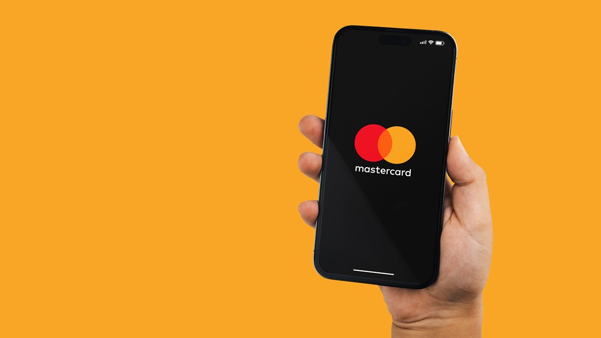 Πώς η Mastercard σχεδιάζει να μετατρέψει κάθε εμπορικό κατάστημα στην Ελλάδα σε mini-ATM