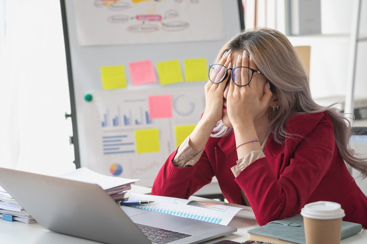 Burnout: Το σοκαριστικό κόστος της εργασιακής πίεσης που πληρώνουν οι Ευρωπαίοι εργοδότες