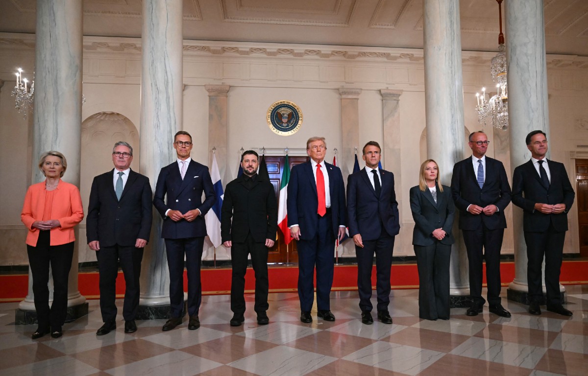 Politico: Σχέδιο για 800 δισ. από ΕΕ – ΗΠΑ για την ανασυγκρότηση της Ουκρανίας μετά τον πόλεμο