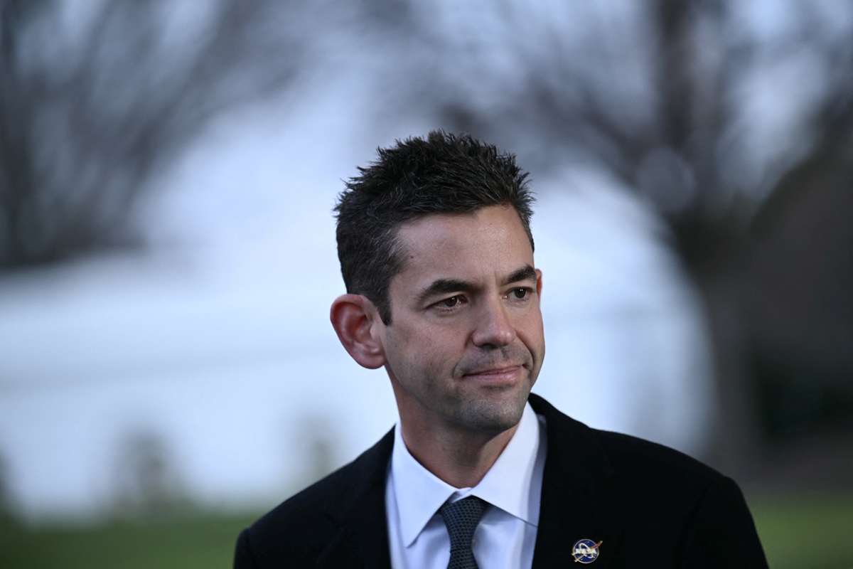 Δισεκατομμυριούχος χωρίς «διαστημικό βιογραφικό»: Ποιος είναι ο Τζάρεντ Αϊζάκμαν που αναλαμβάνει τη NASA επί Τραμπ