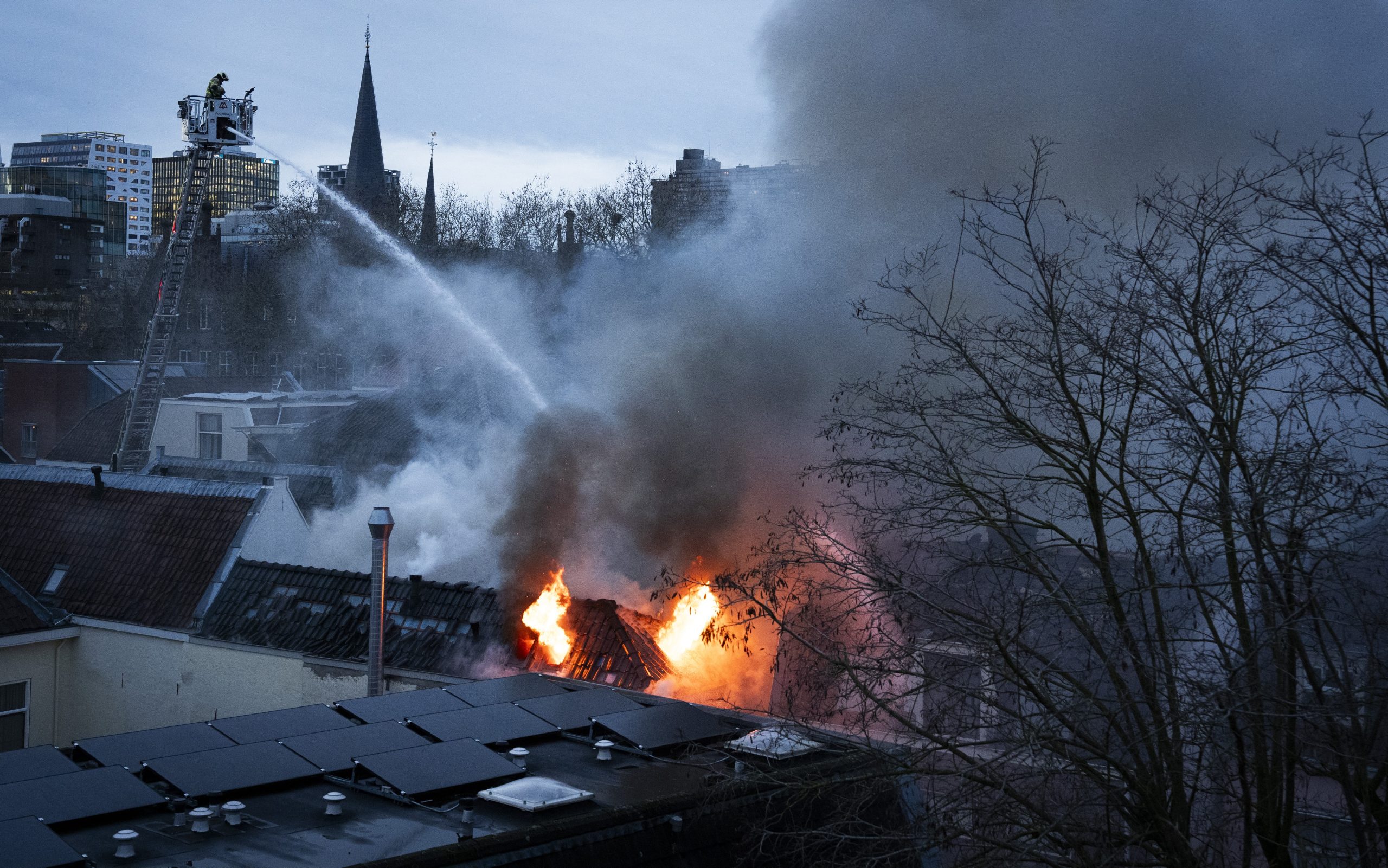 Ολλανδία: Τουλάχιστον 4 τραυματίες από έκρηξη στην Ουτρέχτη