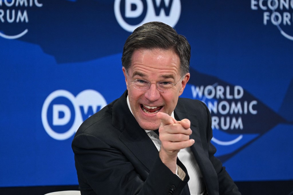 Ρούτε για Γροιλανδία: Παρασκηνιακή διπλωματία αντί δημόσιας σύγκρουσης με τον Τραμπ