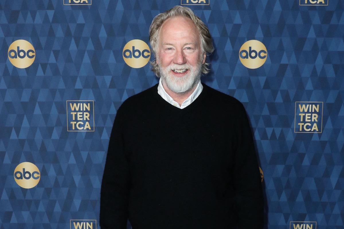 Τίμοθι Μπάσφιλντ: Εκτός ταινίας της Amazon ο ηθοποιός μετά τις σοβαρές κατηγορίες για σεξουαλική κακοποίηση ανηλίκων