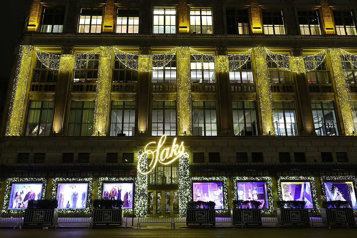 Saks: Αίτηση πτώχευσης για το εμβληματικό νεοϋορκέζικο κατάστημα πολυτελείας